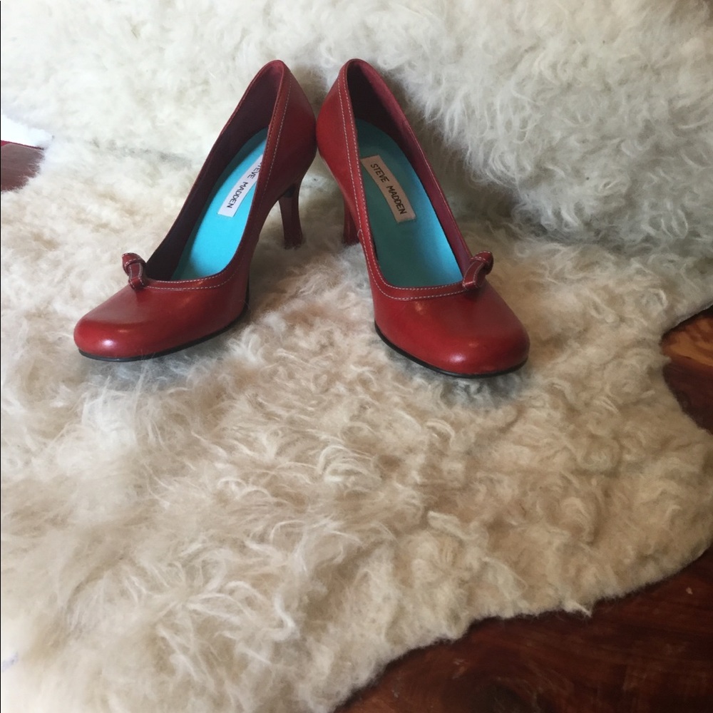 Steve Madden pumps